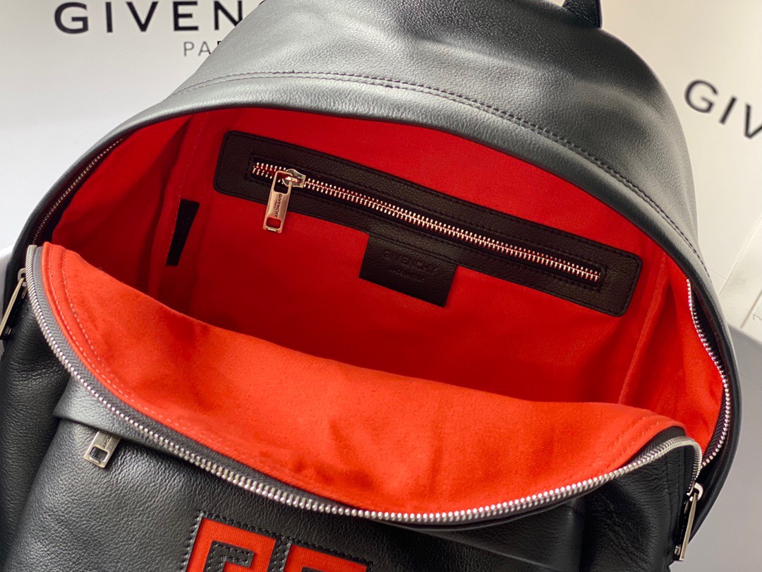 Gienvchy Backpack-28x40x15CM
