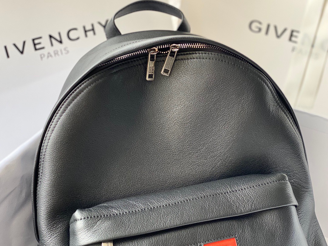 Gienvchy Backpack-28x40x15CM