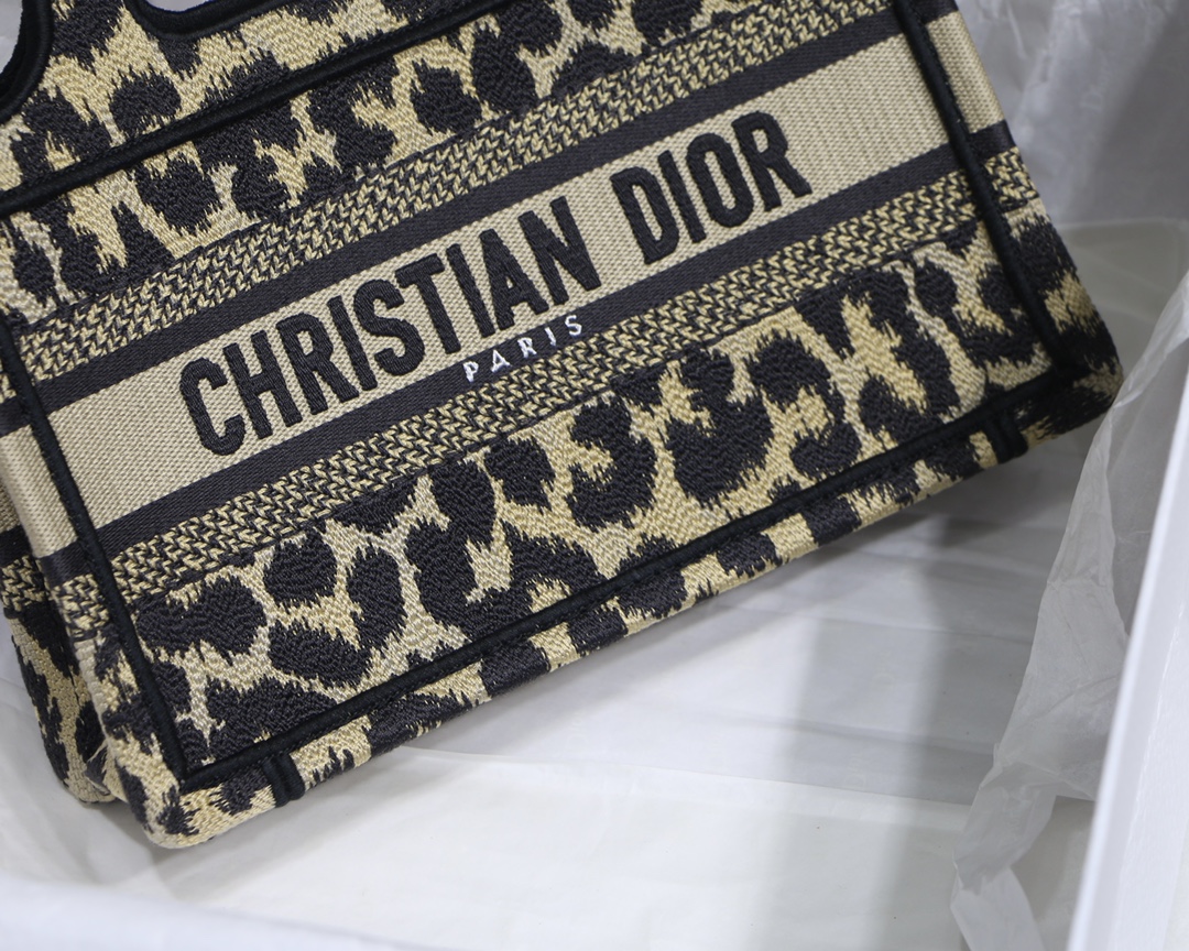 Diro Mini Book Tote-23*17*7CM