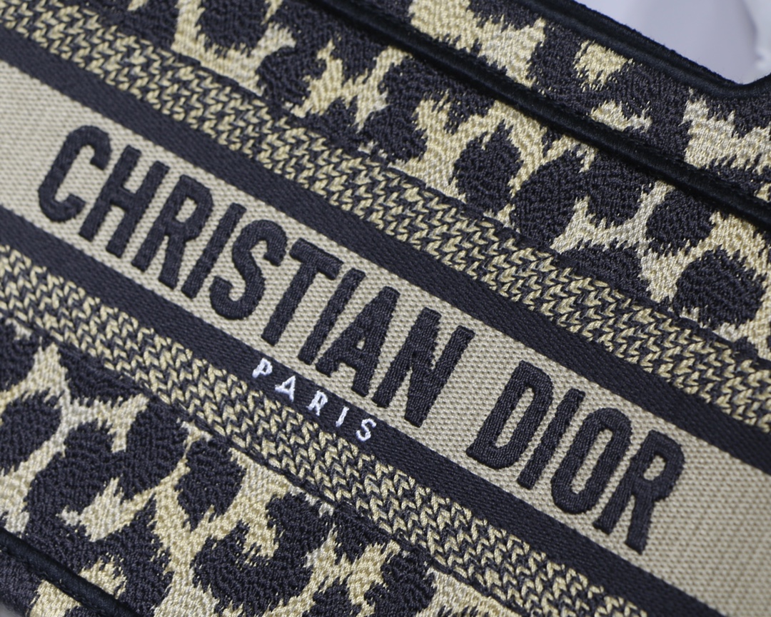 Diro Mini Book Tote-23*17*7CM