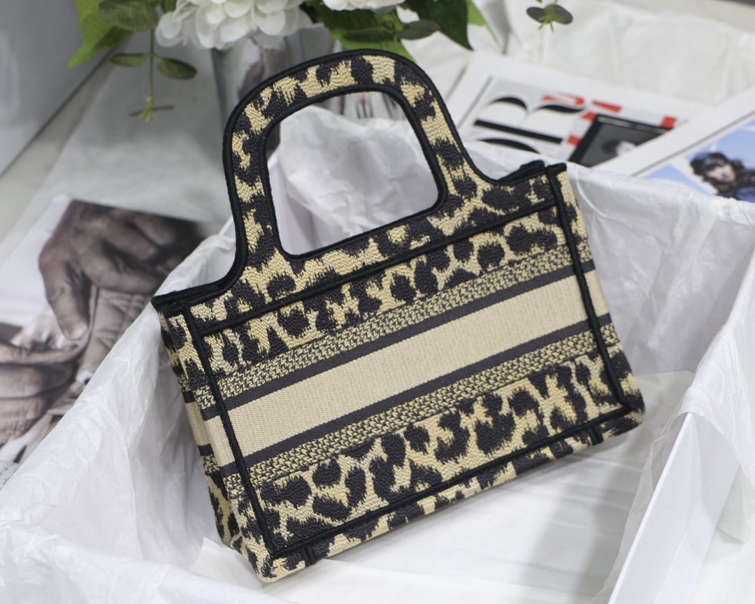 Diro Mini Book Tote-23*17*7CM