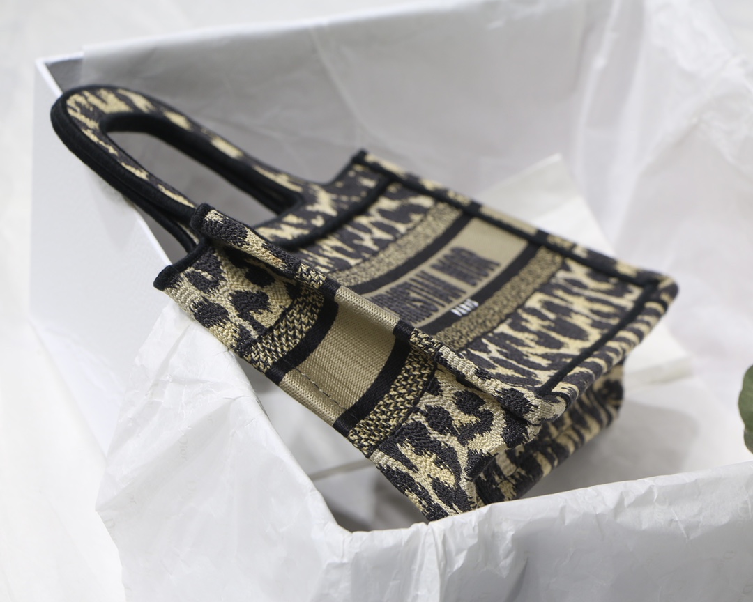 Diro Mini Book Tote-23*17*7CM