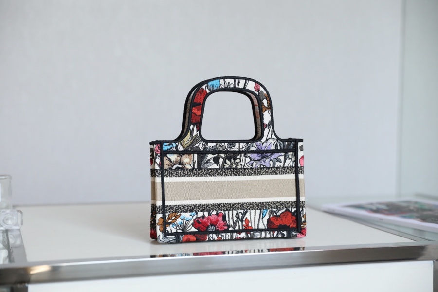 Diro Mini Book Tote-23*17*7CM