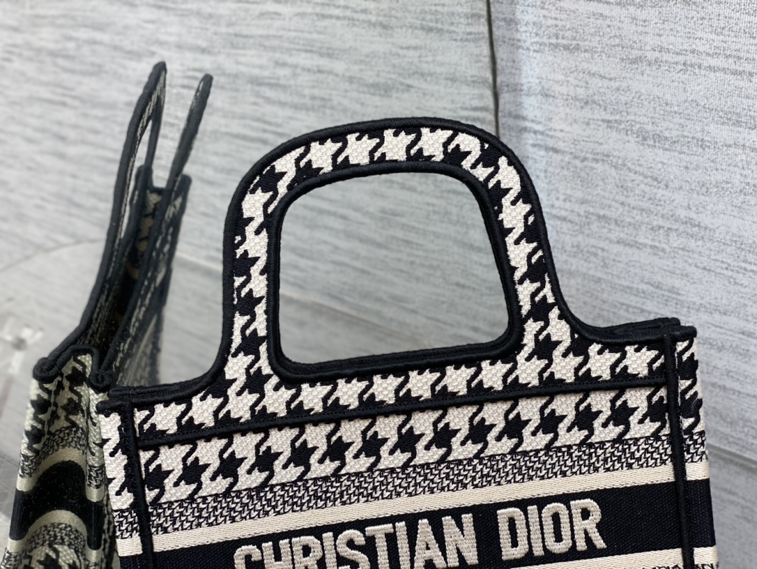 Diro Mini Book Tote-23*17*7CM