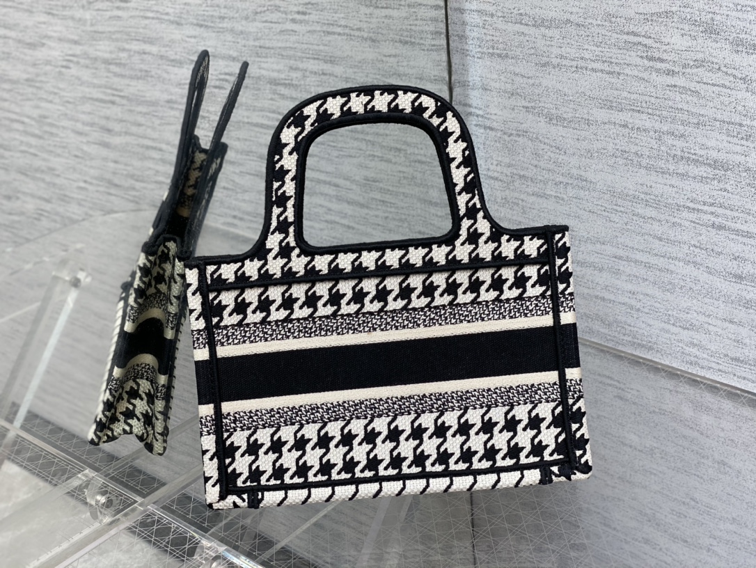 Diro Mini Book Tote-23*17*7CM