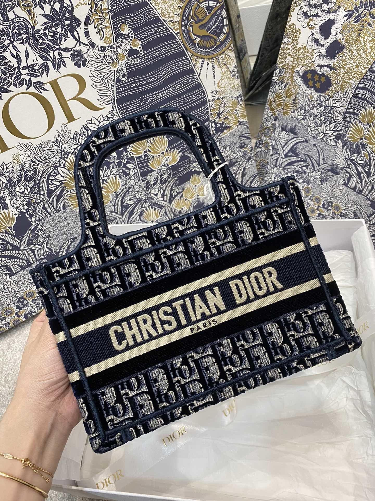Diro Mini Book Tote-23*17*7CM