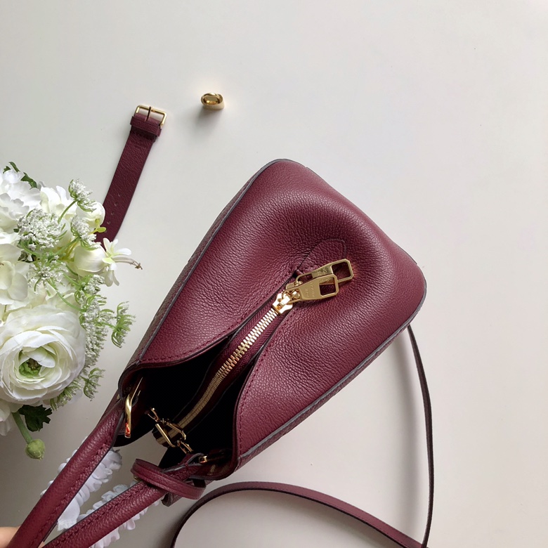 Louis Vuitton Montaigne BB-29*20*13CM