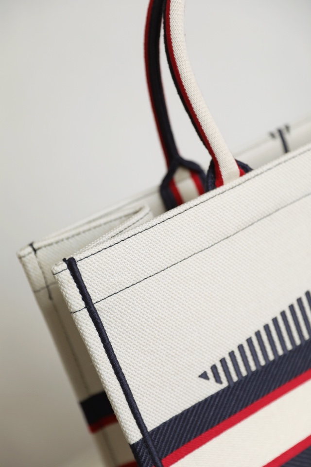 Diro Book Tote Bags-42*32*5CM
