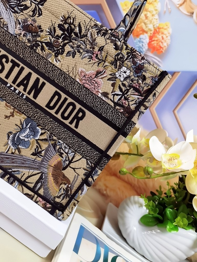 Diro Small Book Tote-36*18*28CM