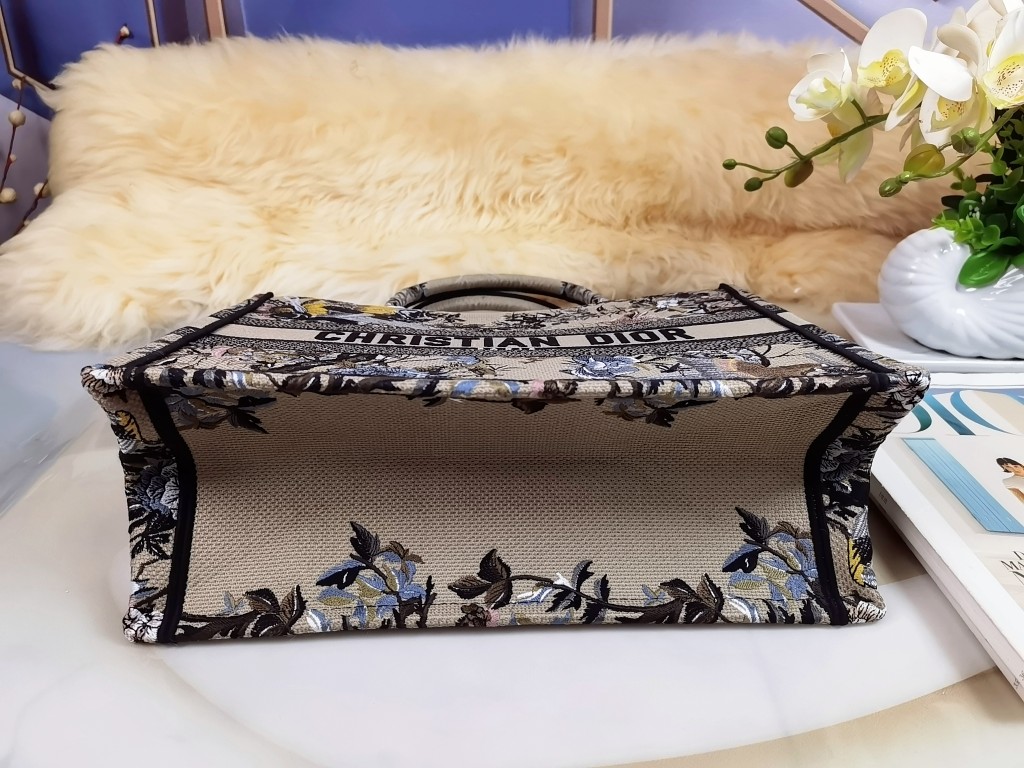 Diro Small Book Tote-36*18*28CM