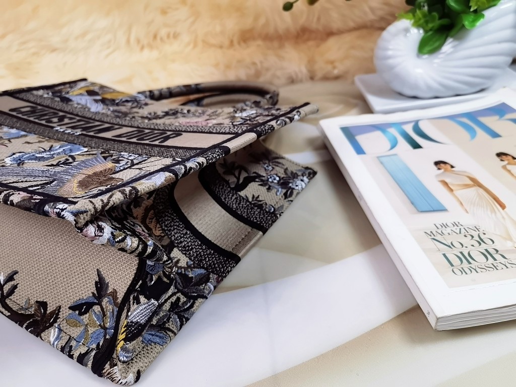 Diro Small Book Tote-36*18*28CM