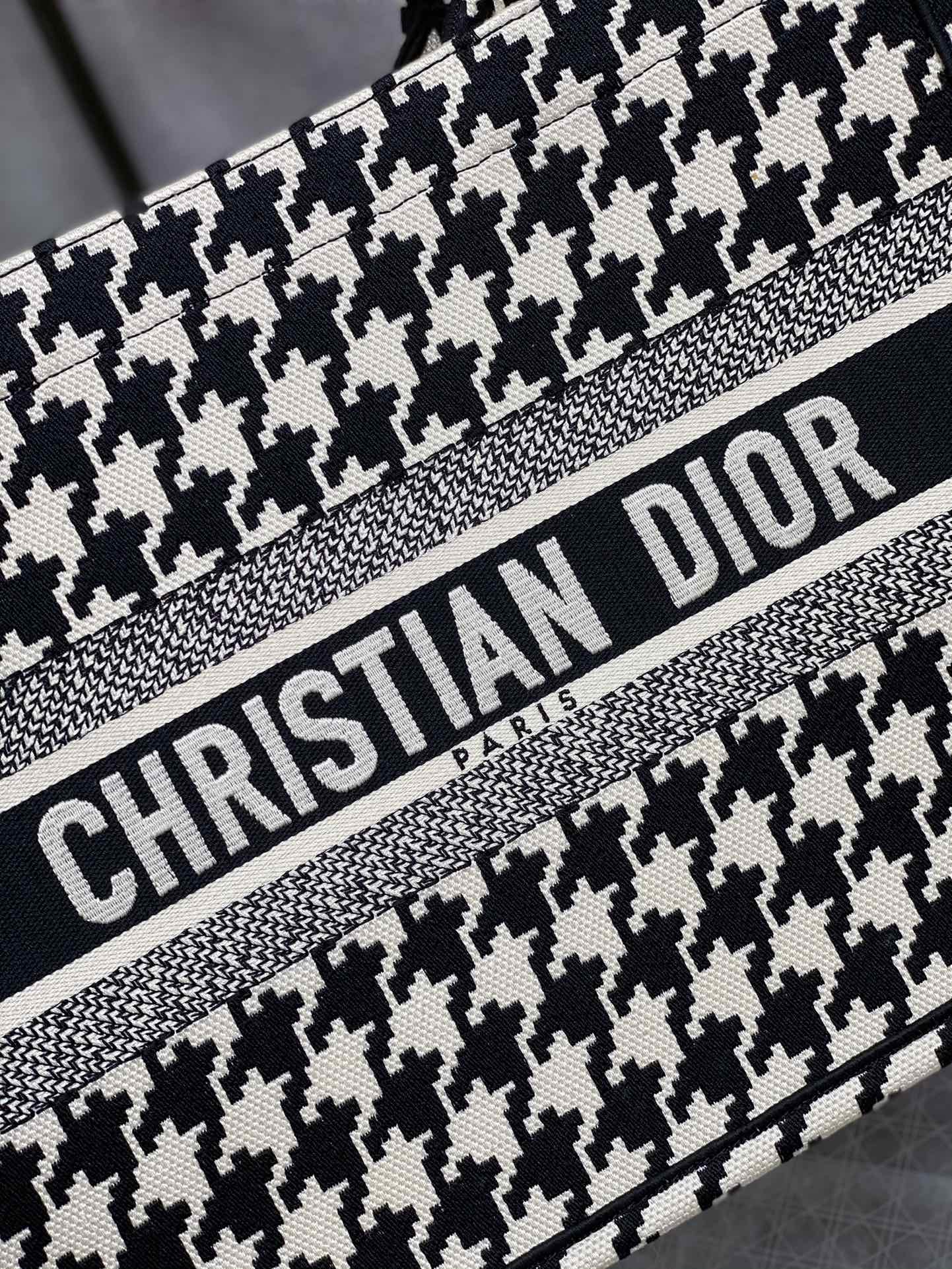 Diro Small Book Tote-36*18*28CM