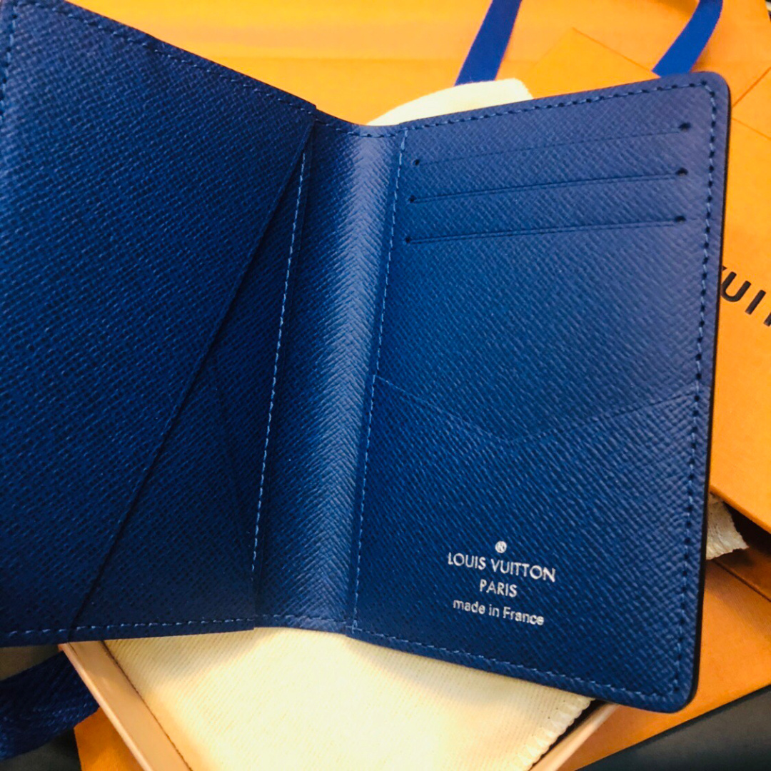 Louis Vuitton Wallet-11*8.5*2CM