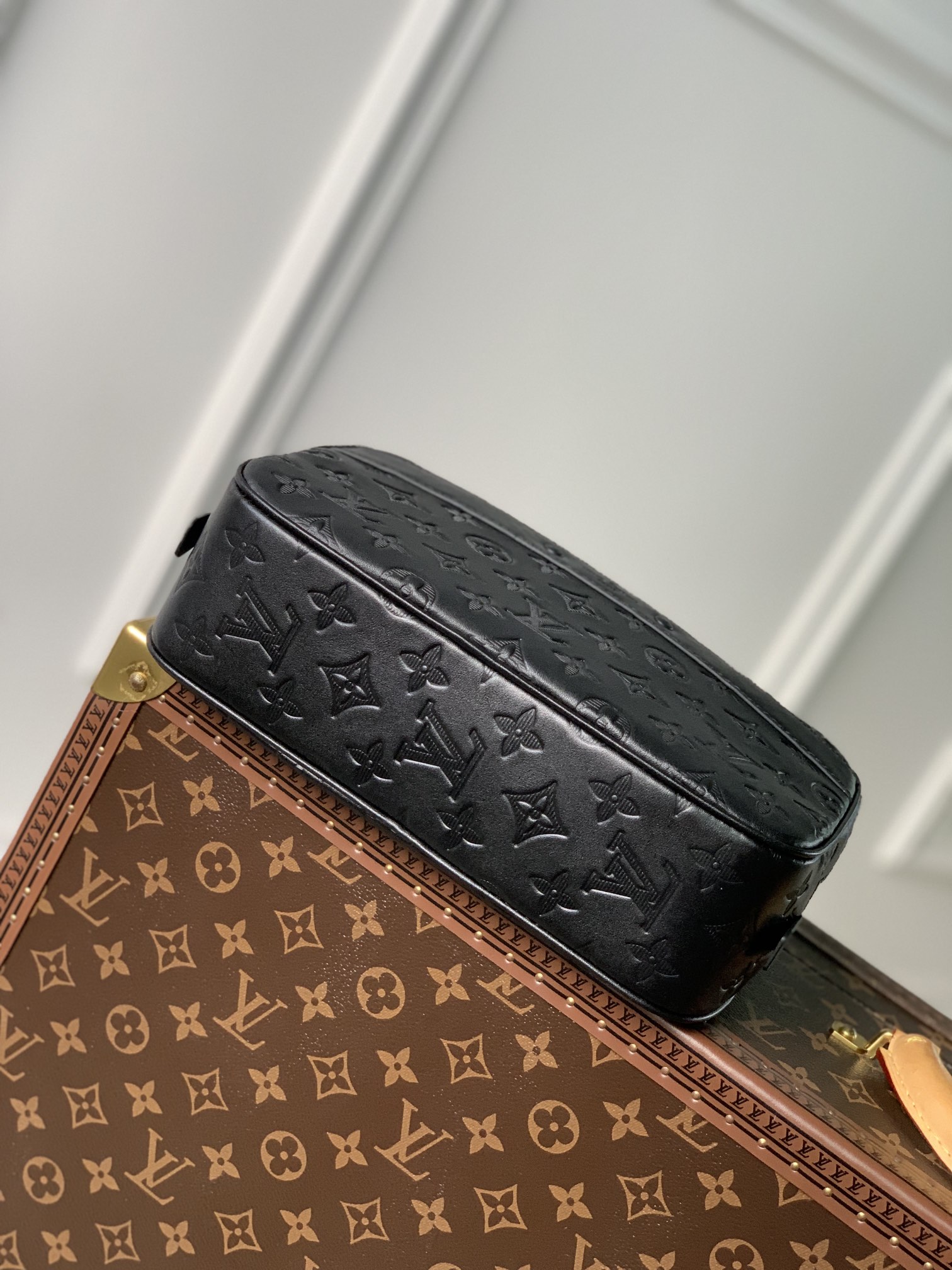 Louis Vuitton Pouch-26*17*71CM Louis Vuitton Pouch-26*17*71CM