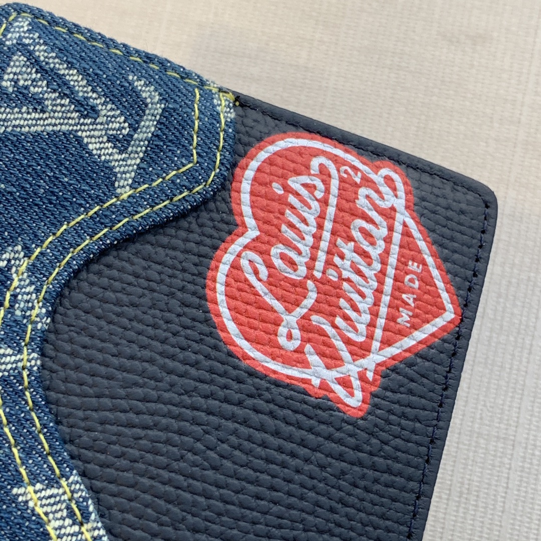Louis Vuitton Slender Wallet-11*8.5*2CM