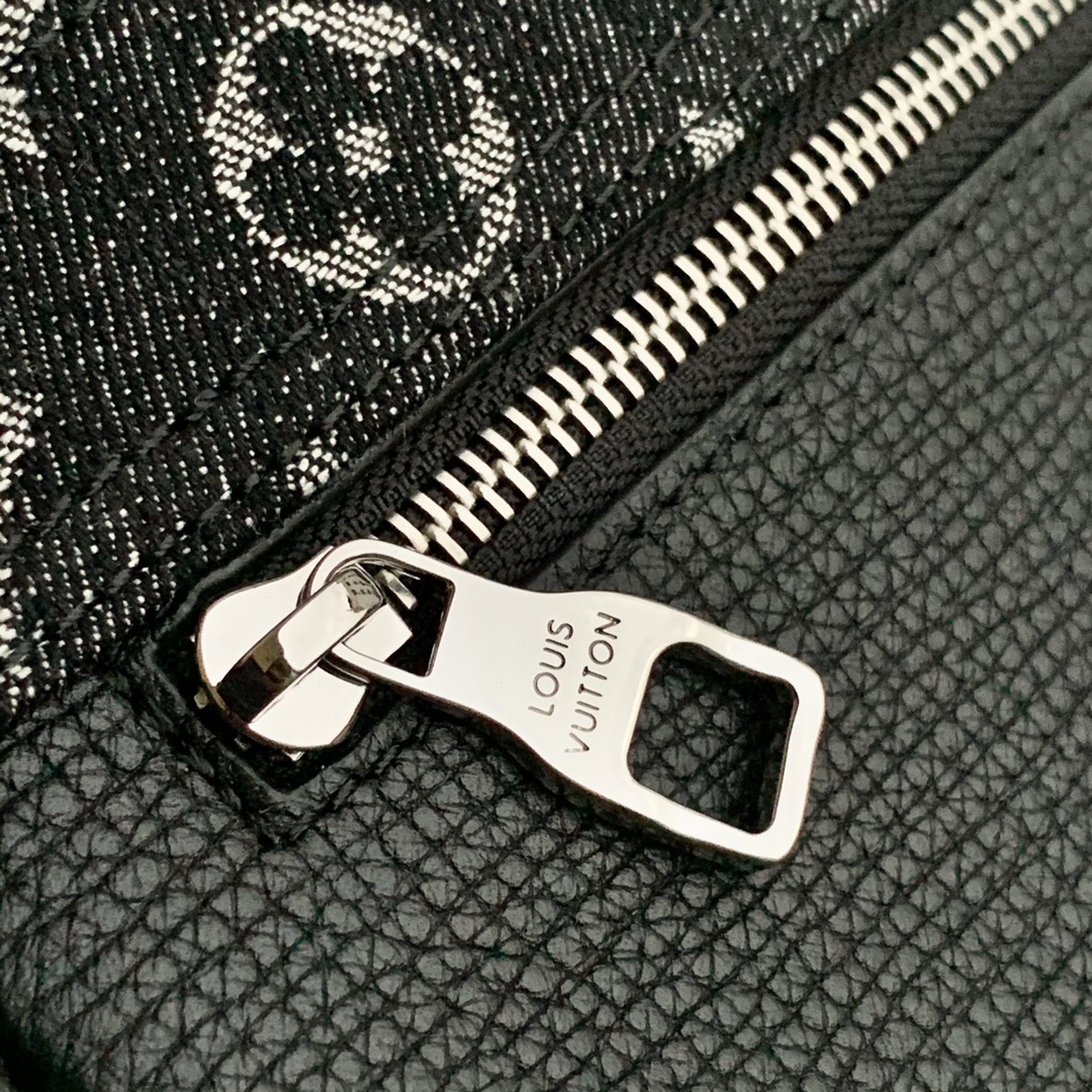 Louis Vuitton Besace Tokyo -39*23*13CM