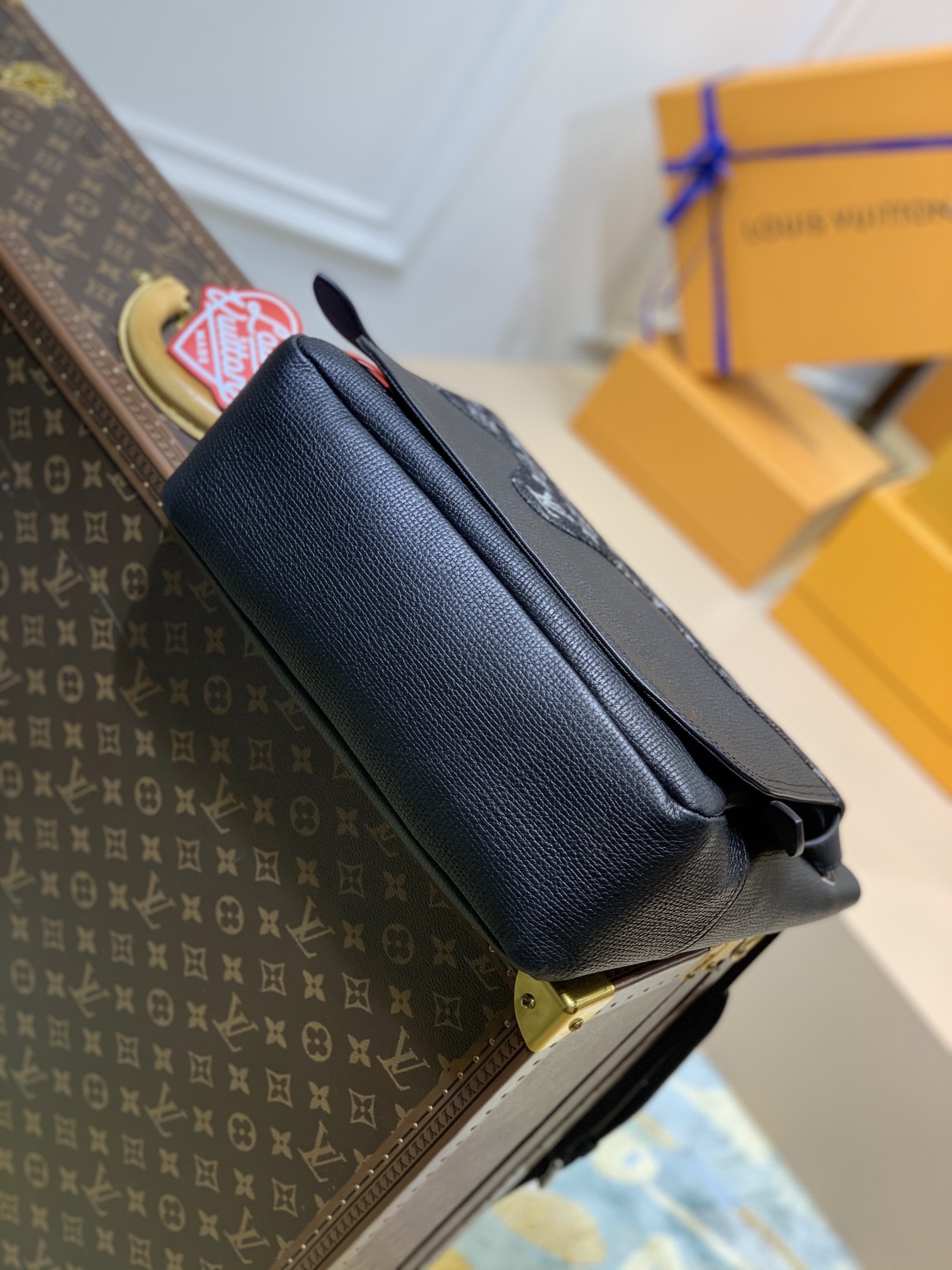 Louis Vuitton Besace Tokyo -39*23*13CM