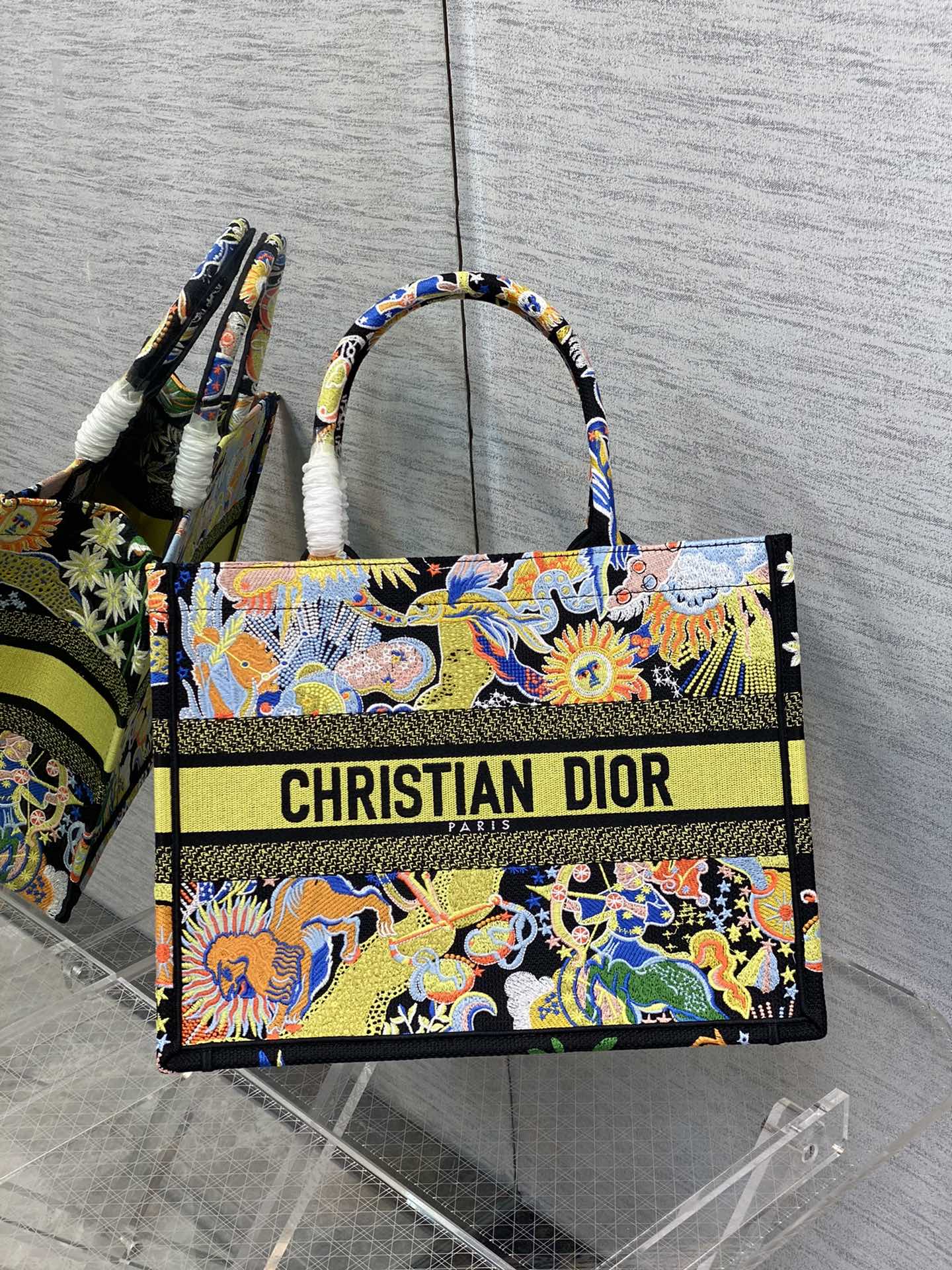 Diro Small Book Tote-36.5CM