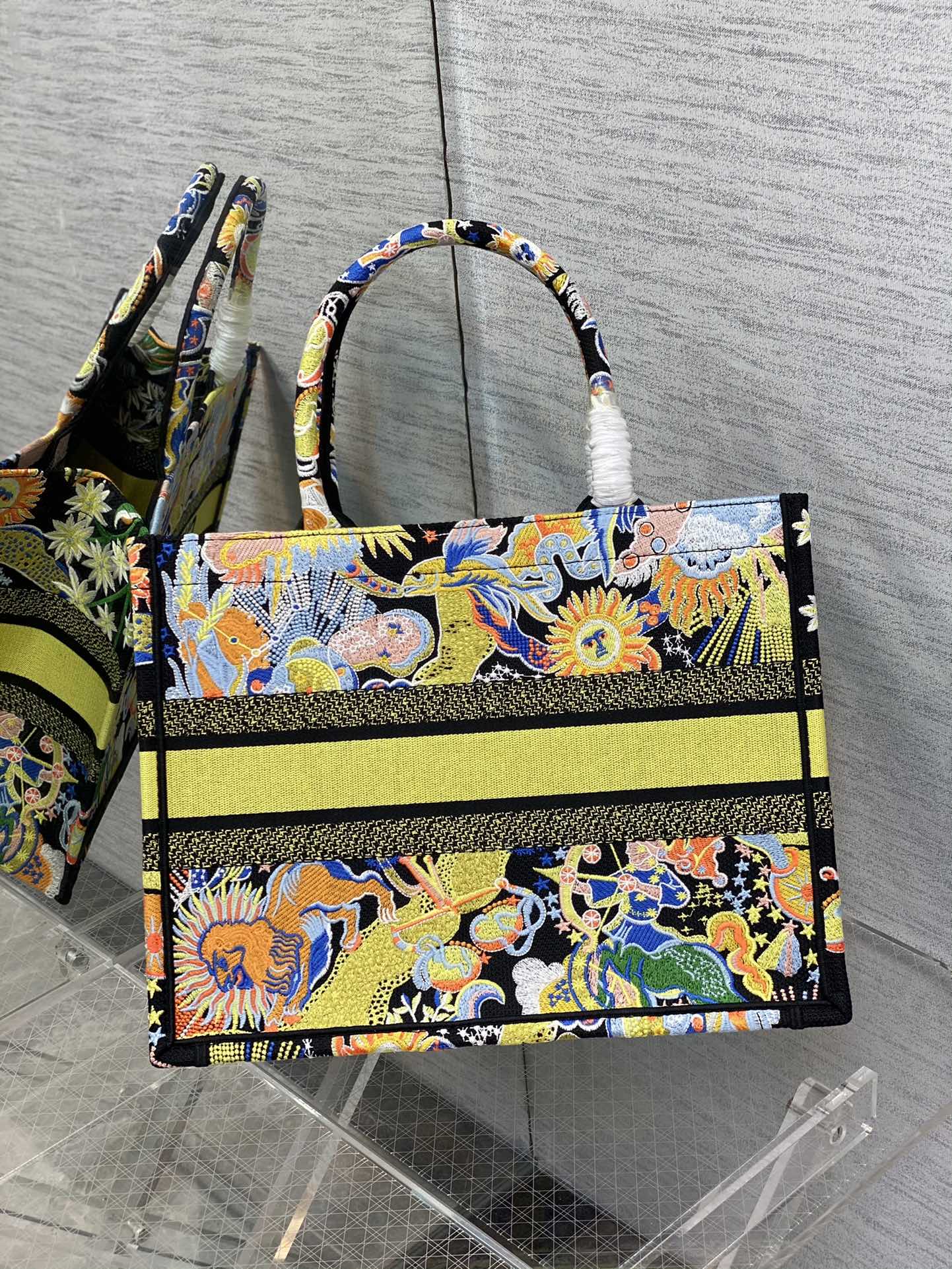 Diro Small Book Tote-36.5CM