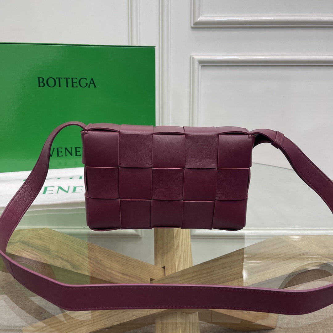 Bottega Veneta Crossbody Bag-23*15*6CM