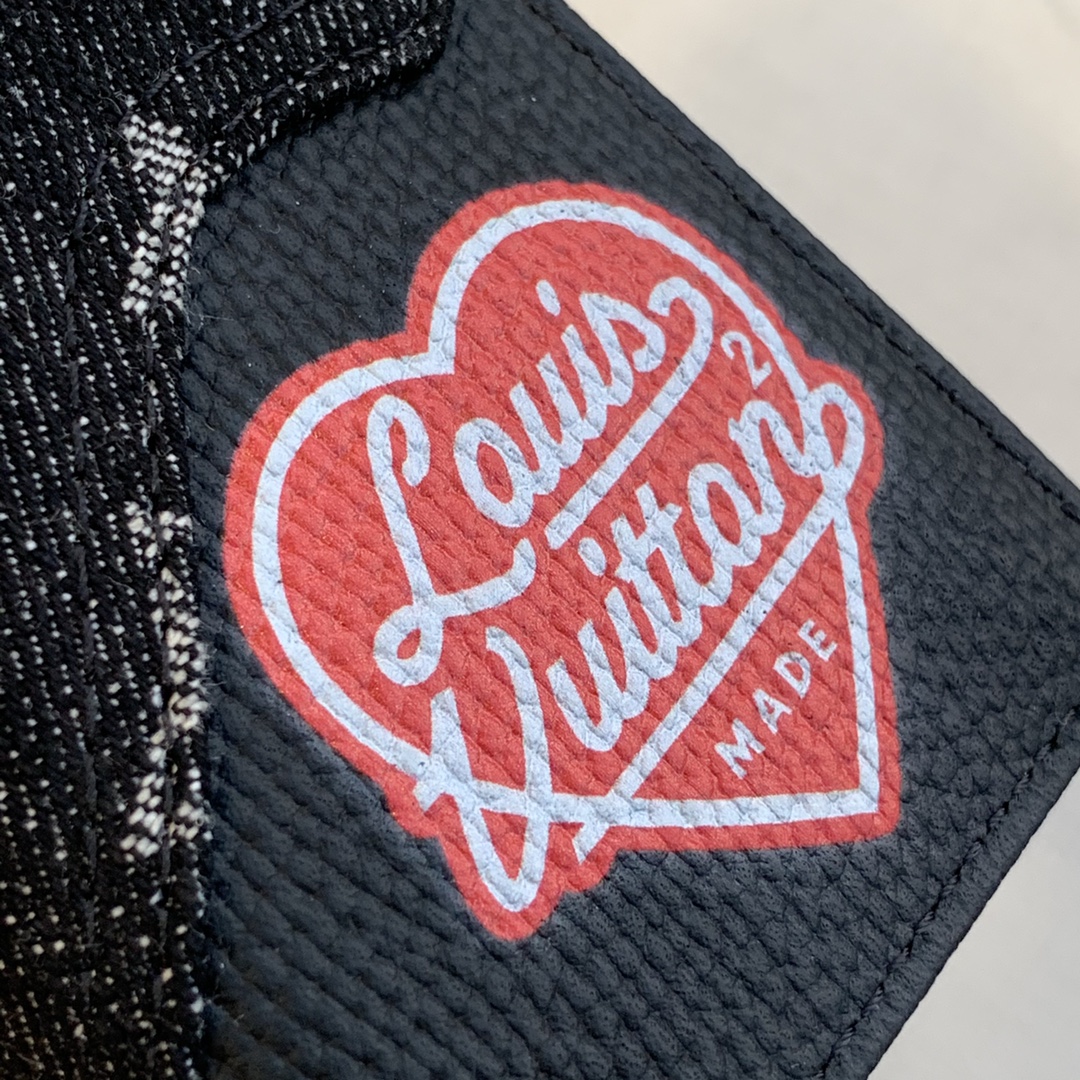 Louis Vuitton Wallet-11*8.5*2CM