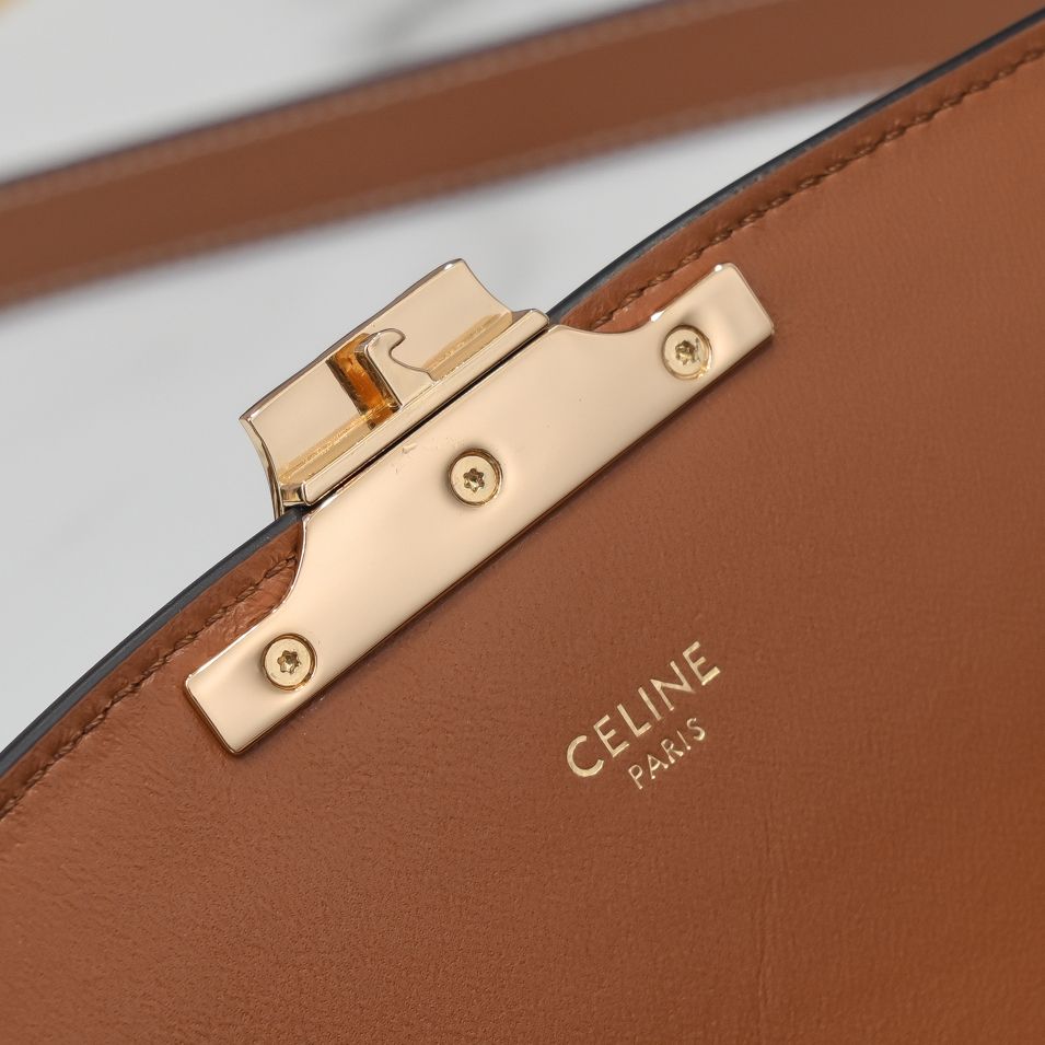 Celin Triomphe Shoulder Bag-22.5×16.5×7.5CM
