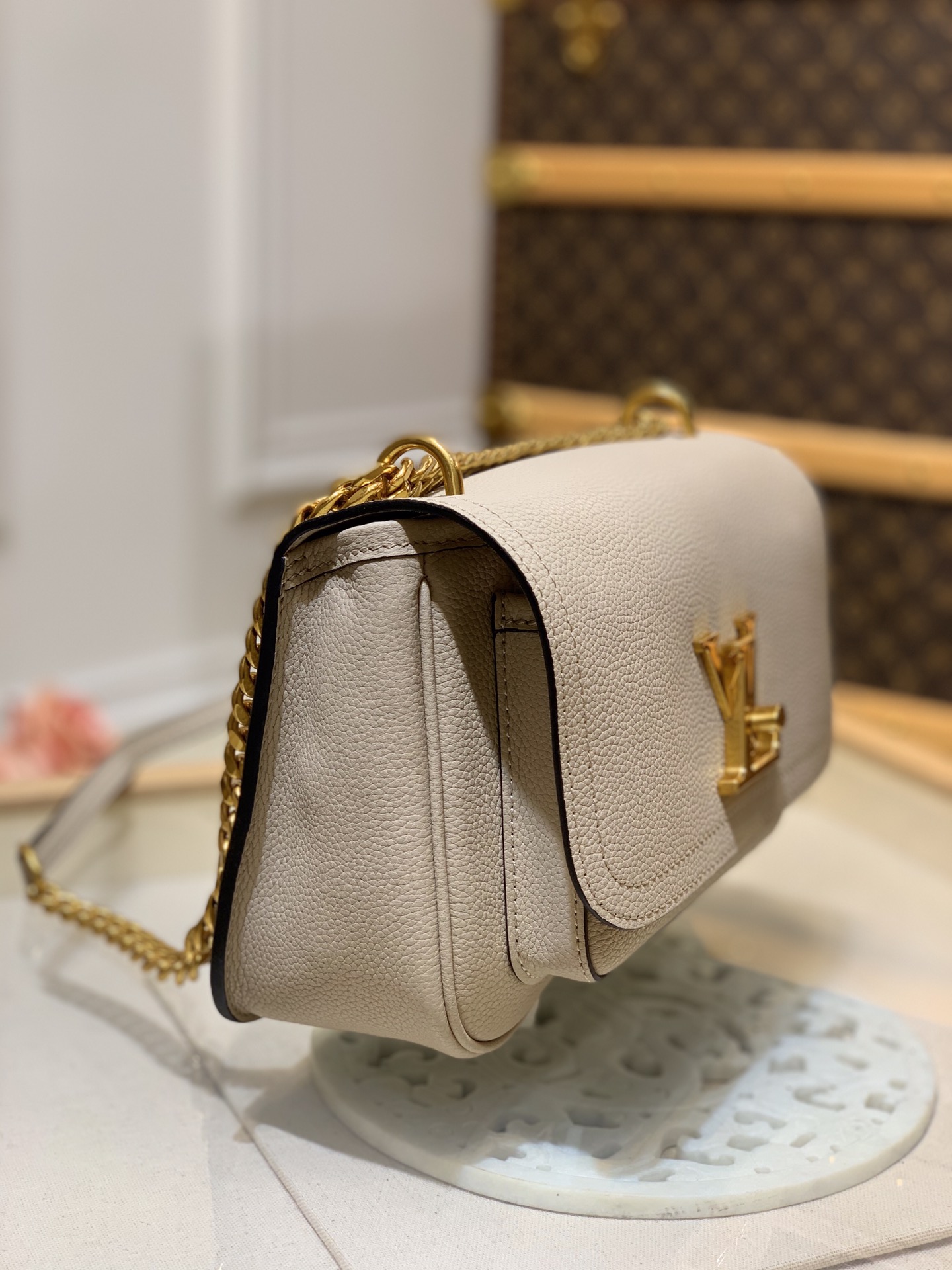 Louis Vuitton Lockme Handbags PM-M57073-23*17*11CM Louis Vuitton Lockme Handbags PM-M57073-23*17*11CM