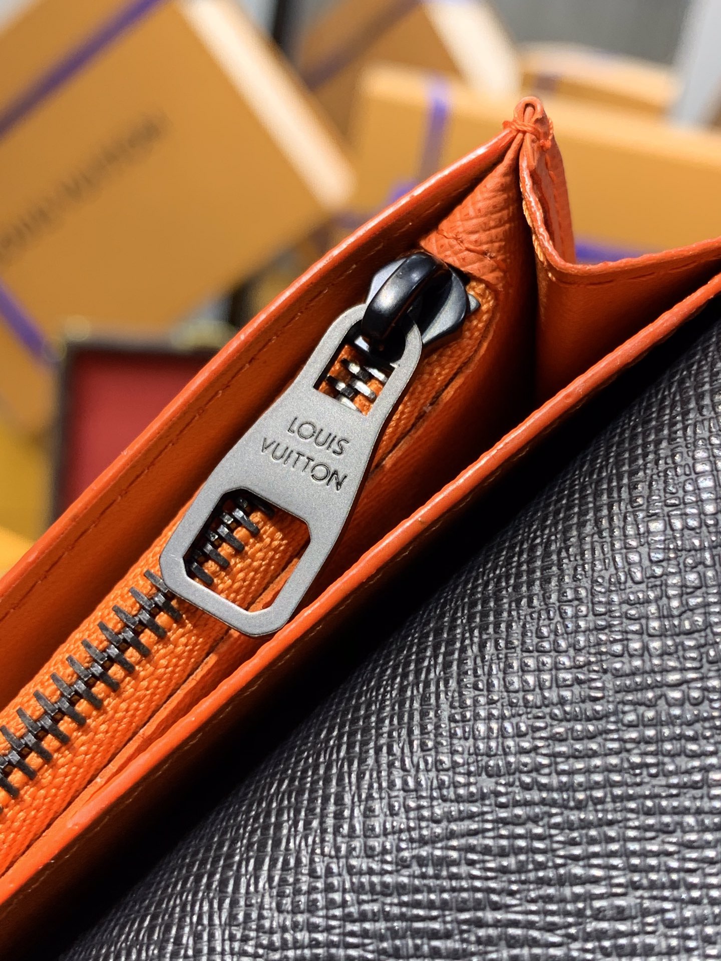 Louis Vuitton Brazza Wallet-10*19*2CM