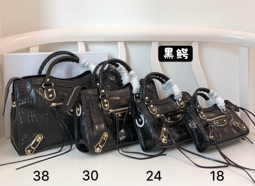 Balenciaga Graffiti Classic City-Gold Mental