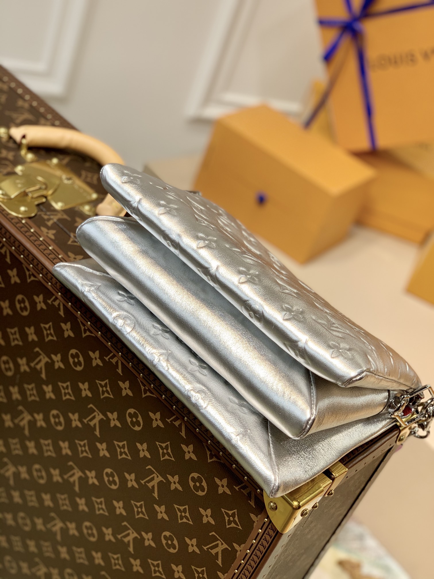 Louis Vuitton Coussin Handbags-29.5×13.5×21CM