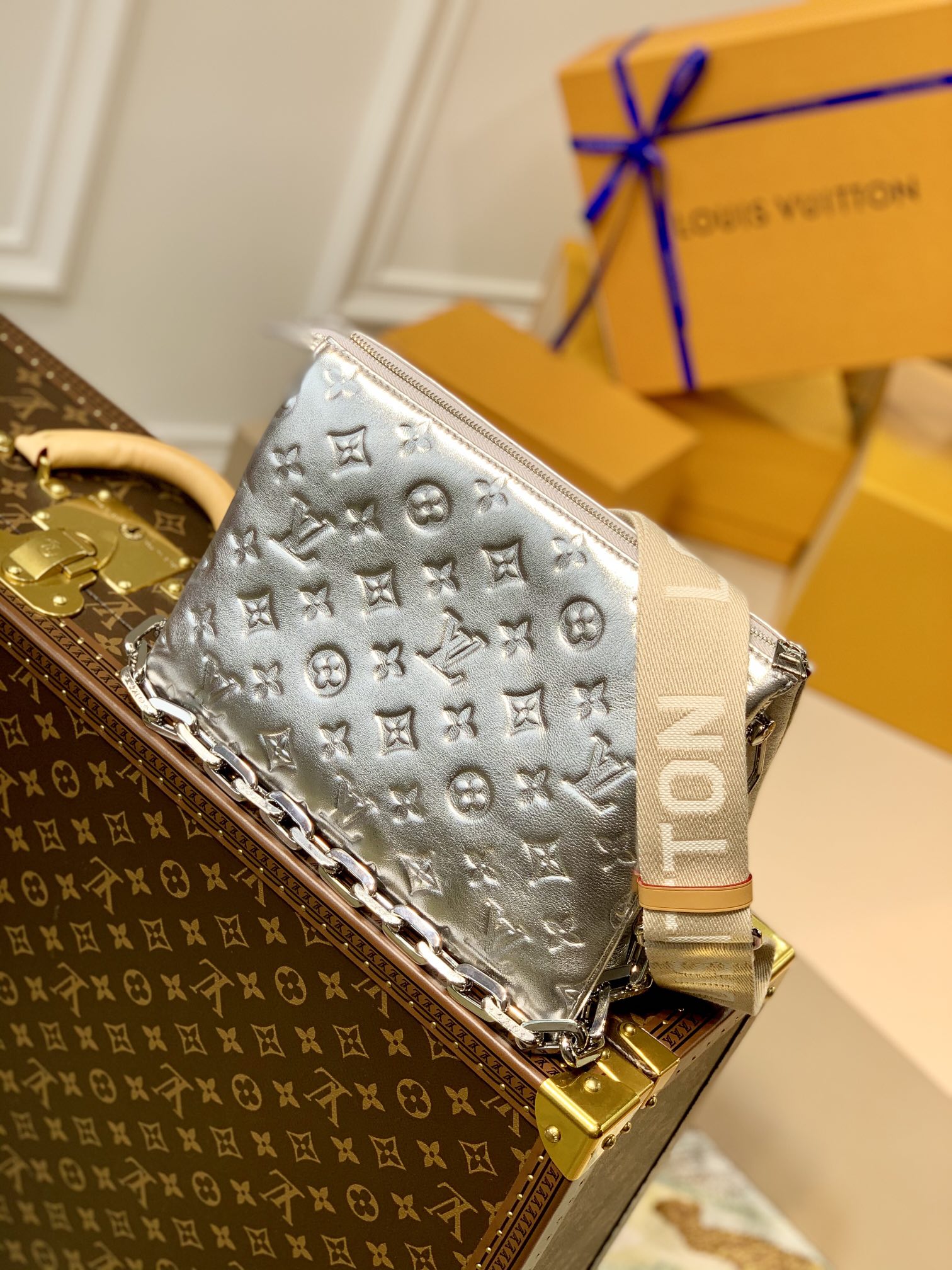 Louis Vuitton Coussin Handbags-26*20*12CM