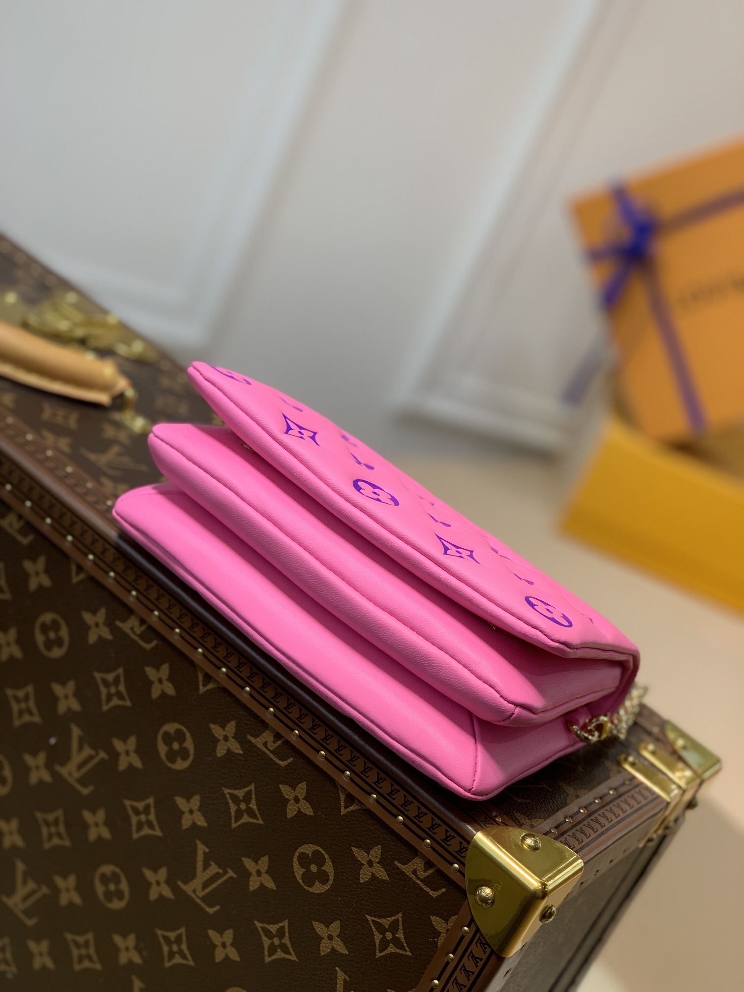 Louis Vuitton Pochette Coussin Chain Bag-20*14*8CM
