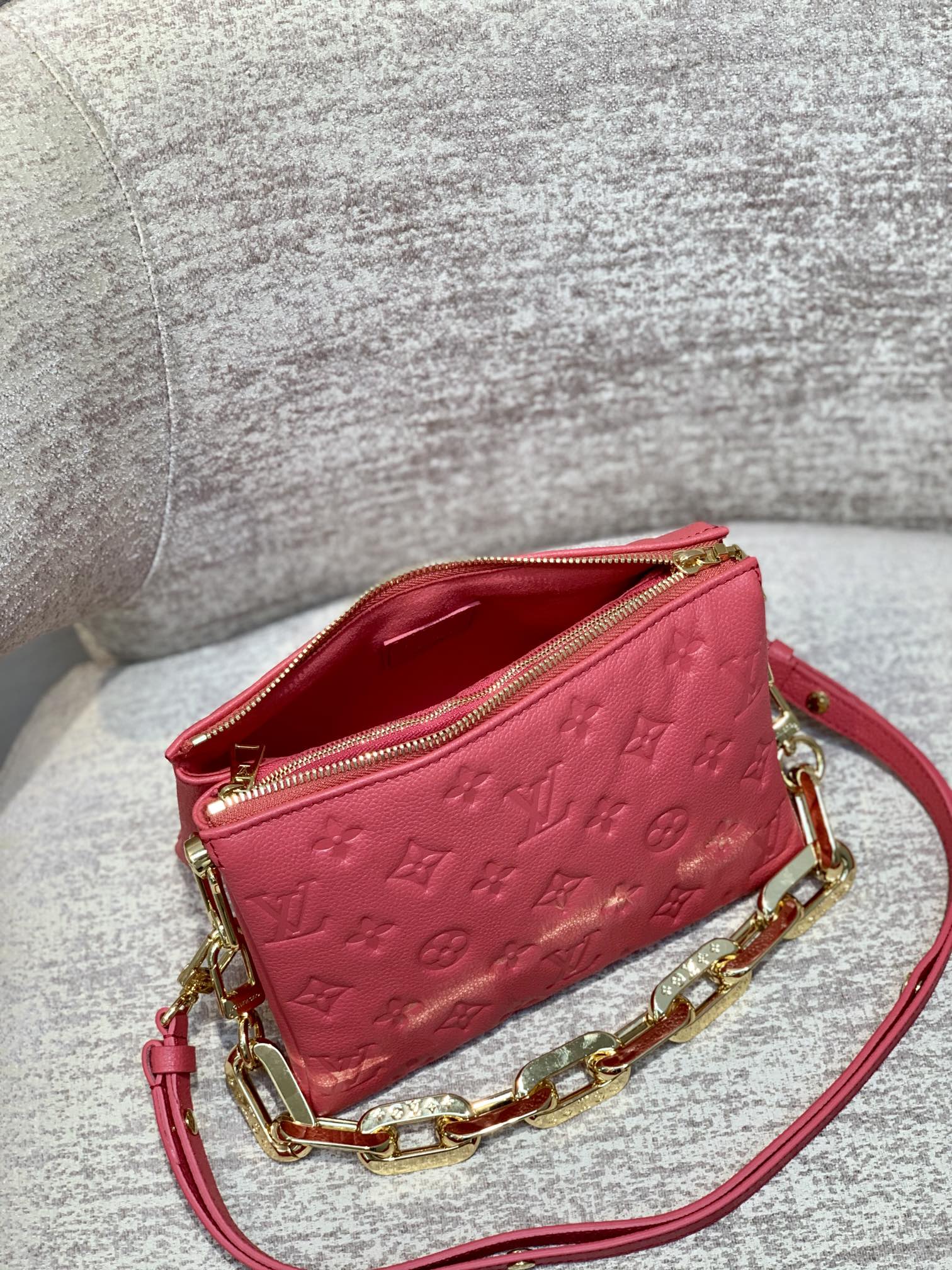 Louis Vuitton Coussin BB Bag-21*16*7 CM