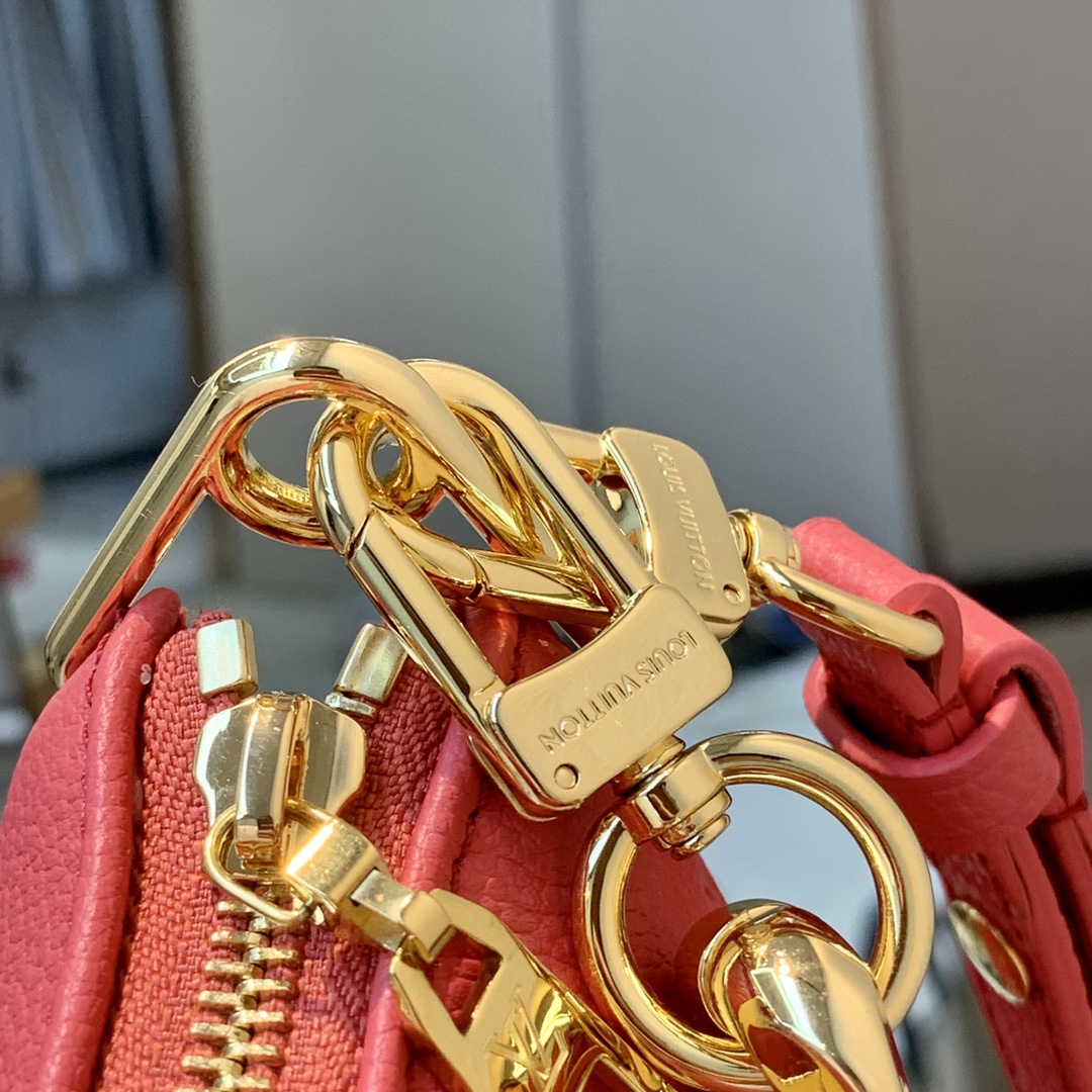 Louis Vuitton Coussin BB Bag-21*16*7 CM
