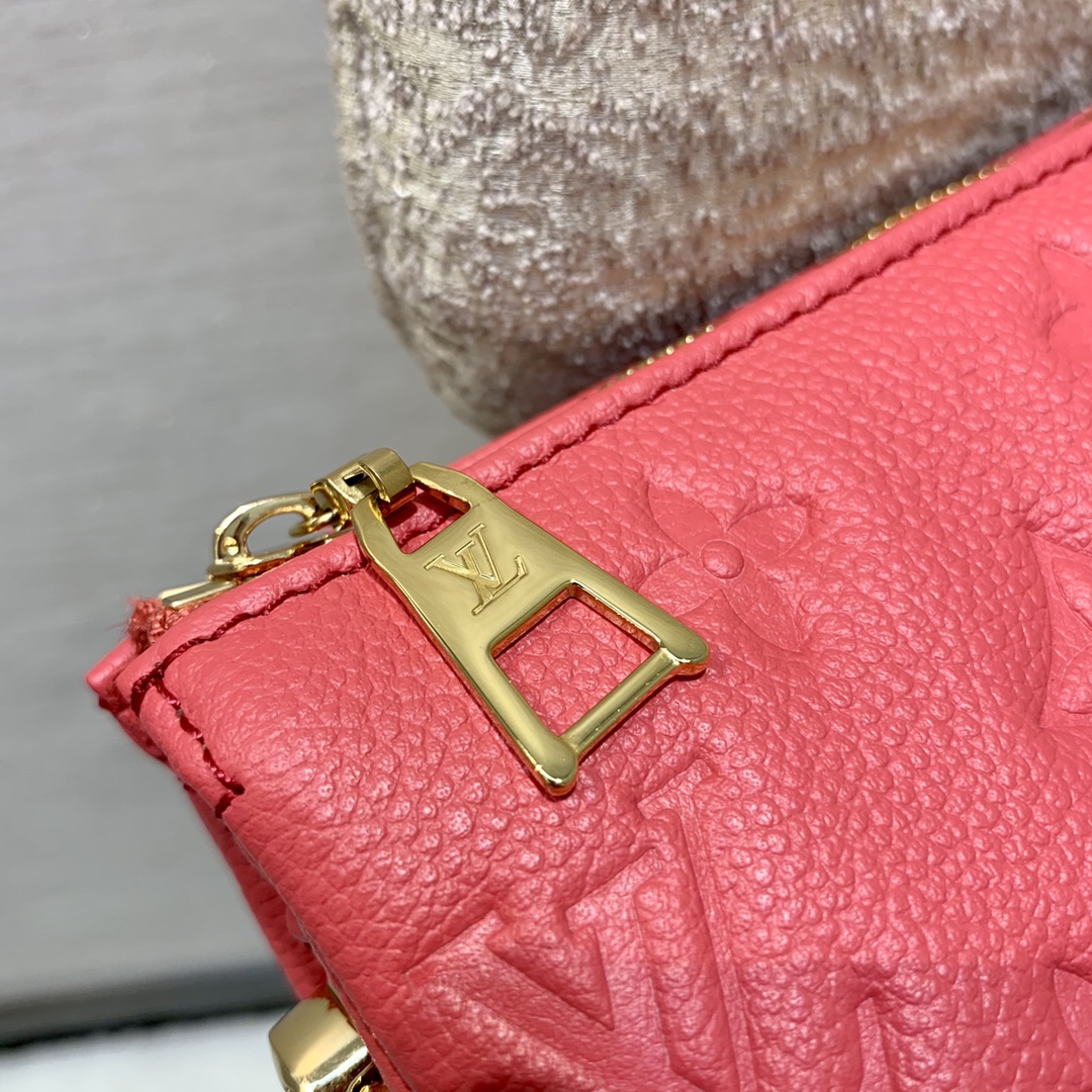 Louis Vuitton Coussin BB Bag-21*16*7 CM