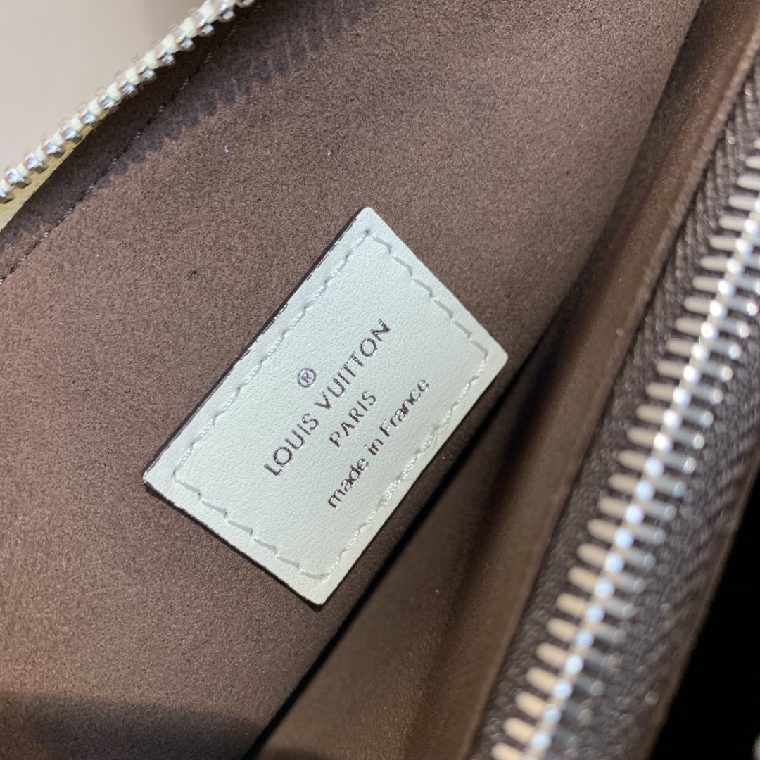 Louis Vuitton Coussin Handbags-26*20*12CM