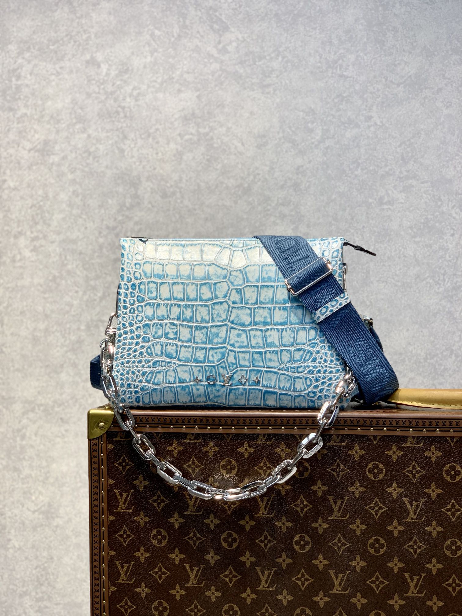 Louis Vuitton Coussin Handbags-26*20*12CM