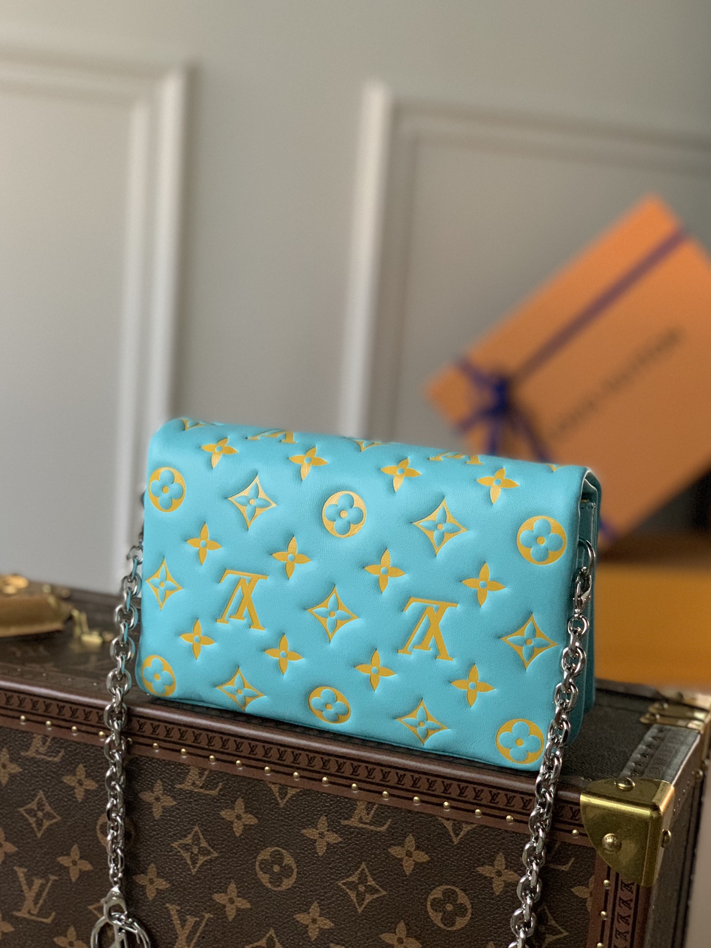 Louis Vuitton Pochette Coussin Chain Bag-20*14*8CM Louis Vuitton Pochette Coussin Chain Bag-20*14*8CM