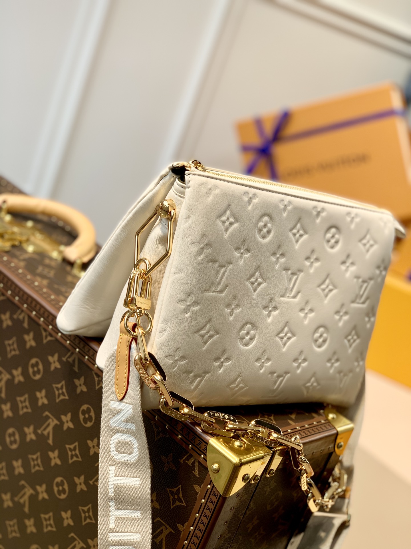 Louis Vuitton Coussin Handbags-26*20*12CM