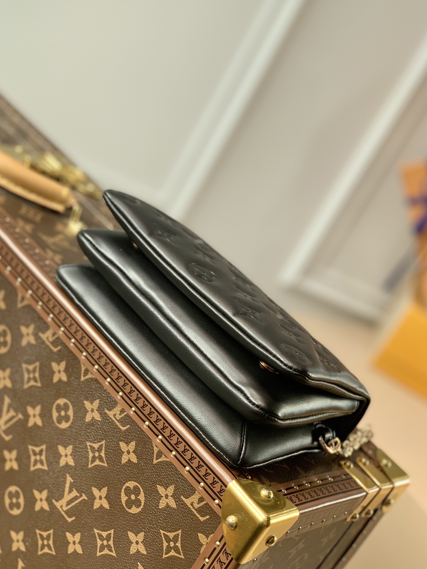 Louis Vuitton Pochette Coussin Chain Bag-20*14*8CM Louis Vuitton Pochette Coussin Chain Bag-20*14*8CM