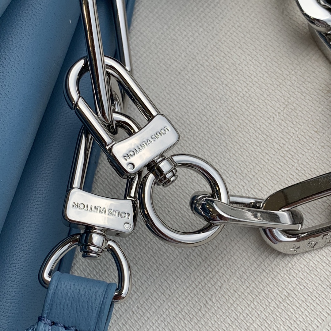 Louis Vuitton Coussin Handbags-26*20*12CM