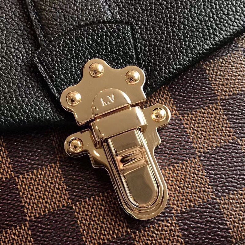 Louis Vuitton Clapton Handbags-25CM
