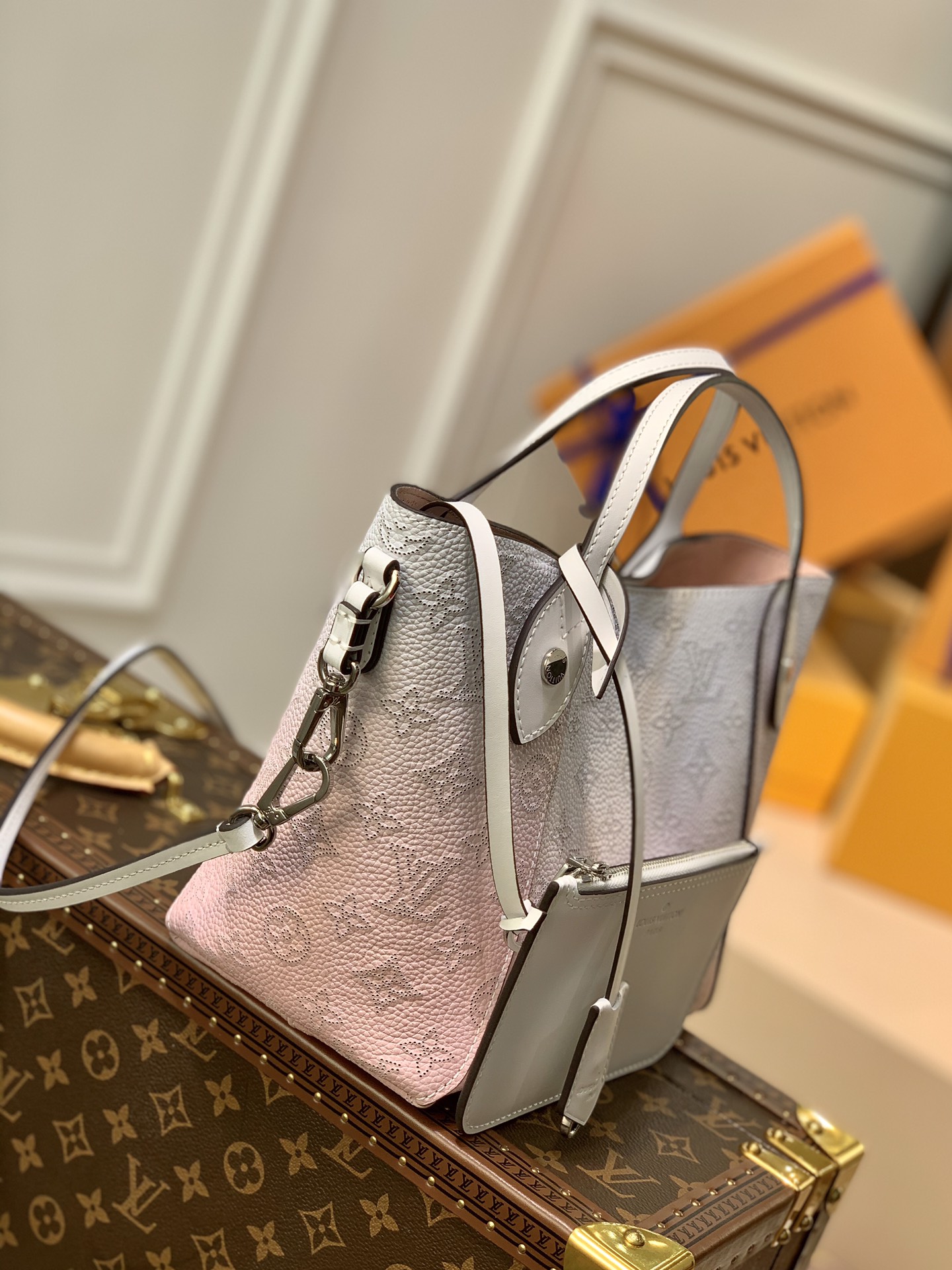 Louis Vuitton Hina Handbags-34*19*13CM Louis Vuitton Hina Handbags-34*19*13CM