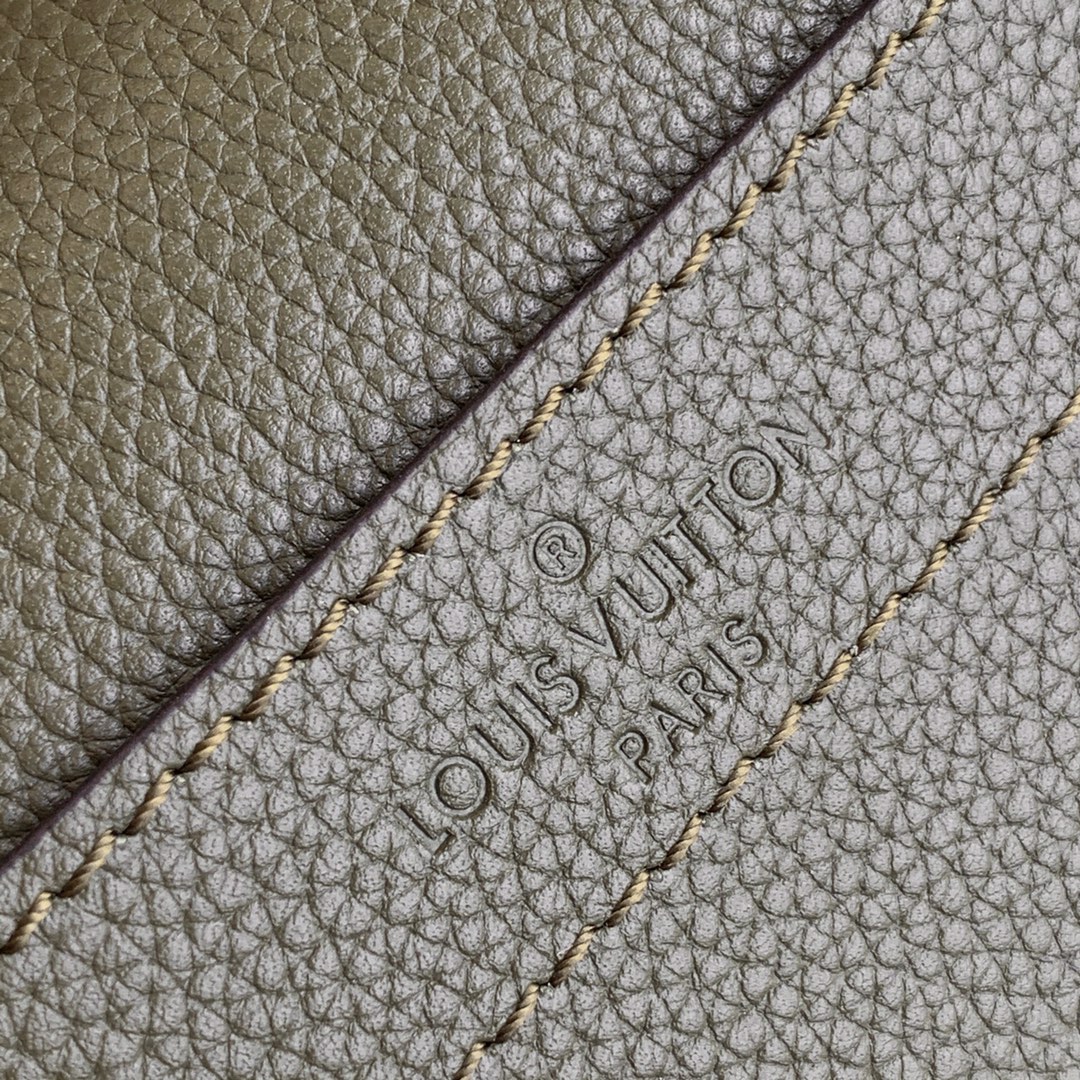 Louis Vuitton Lockme Handbags PM-M57073-23*17*11CM
