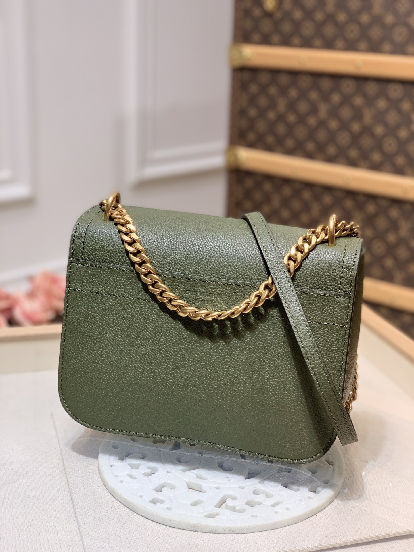 Louis Vuitton Lockme Handbags PM-M57073-23*17*11CM Louis Vuitton Lockme Handbags PM-M57073-23*17*11CM