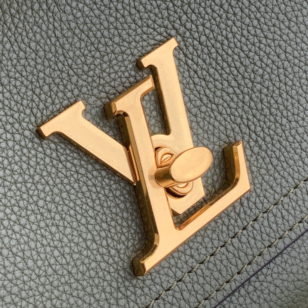 Louis Vuitton Lockme Handbags PM-M57073-23*17*11CM Louis Vuitton Lockme Handbags PM-M57073-23*17*11CM