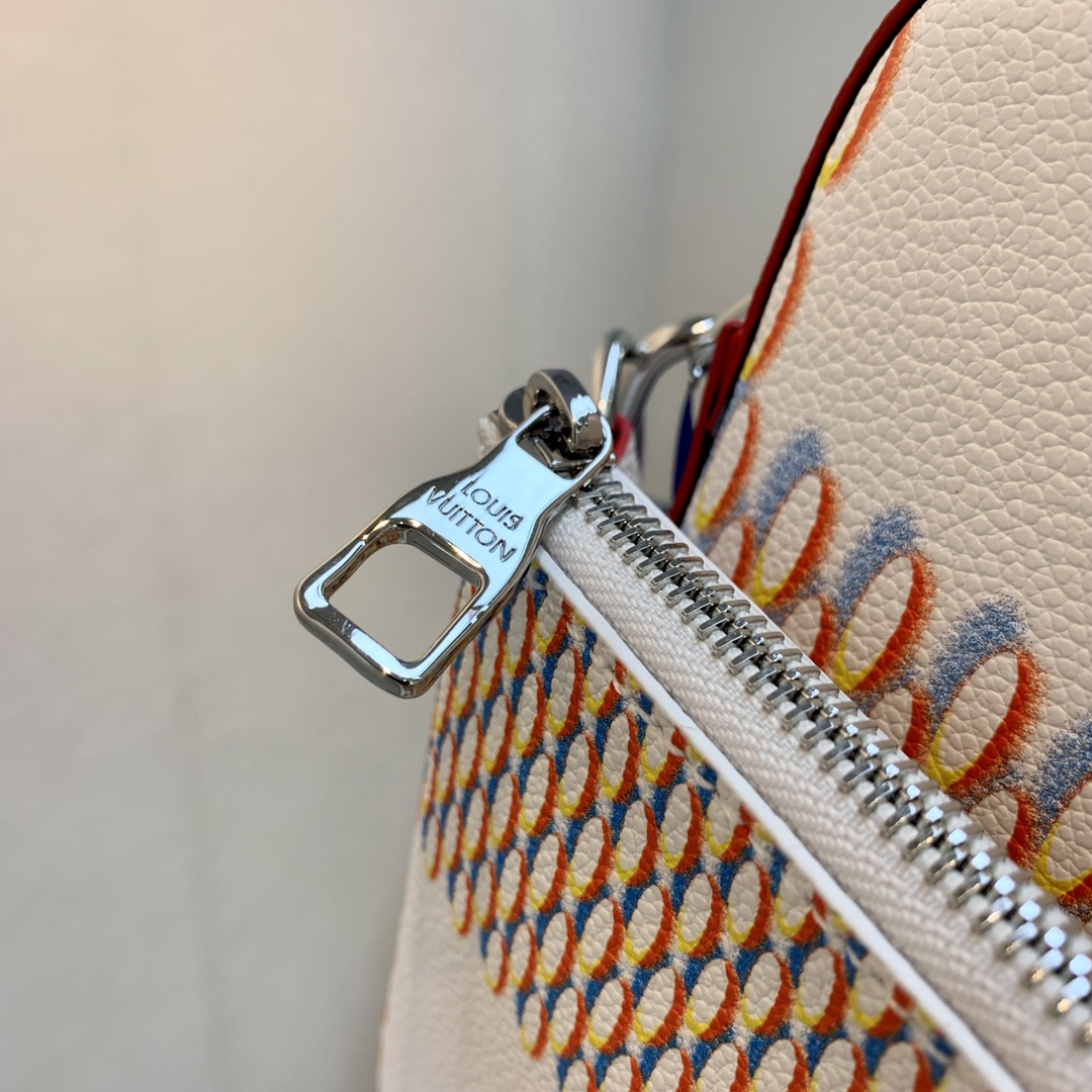 Louis VuittonTrio Handbag-25*18.5*7CM