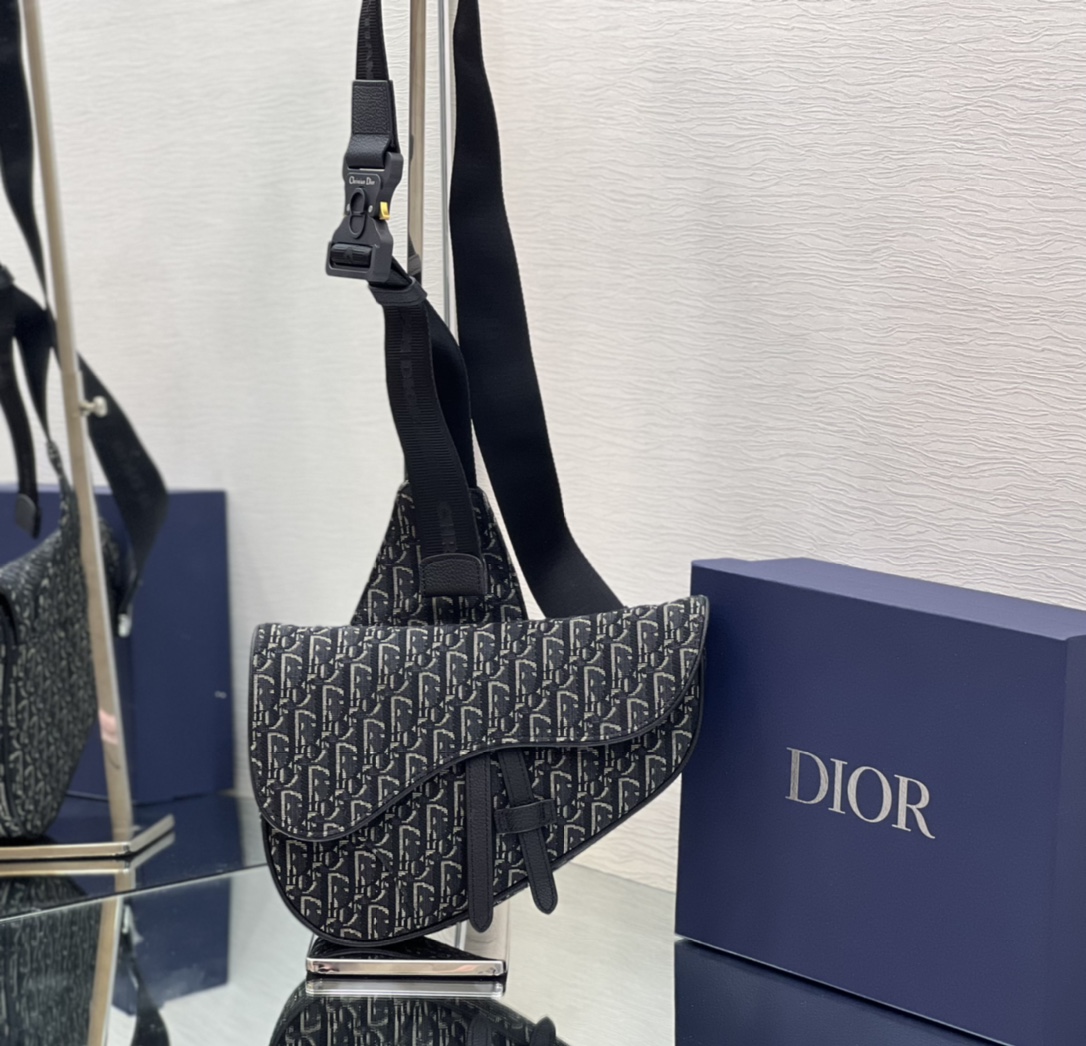 Diro Saddle Bag-20 x 28.6 x 5CM