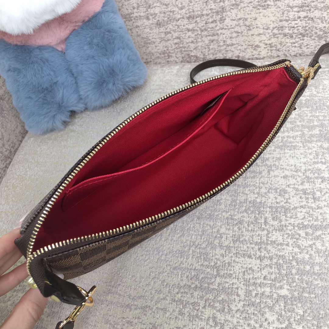 Louis Vuitton Pochette Accessoires-24x14x4CM