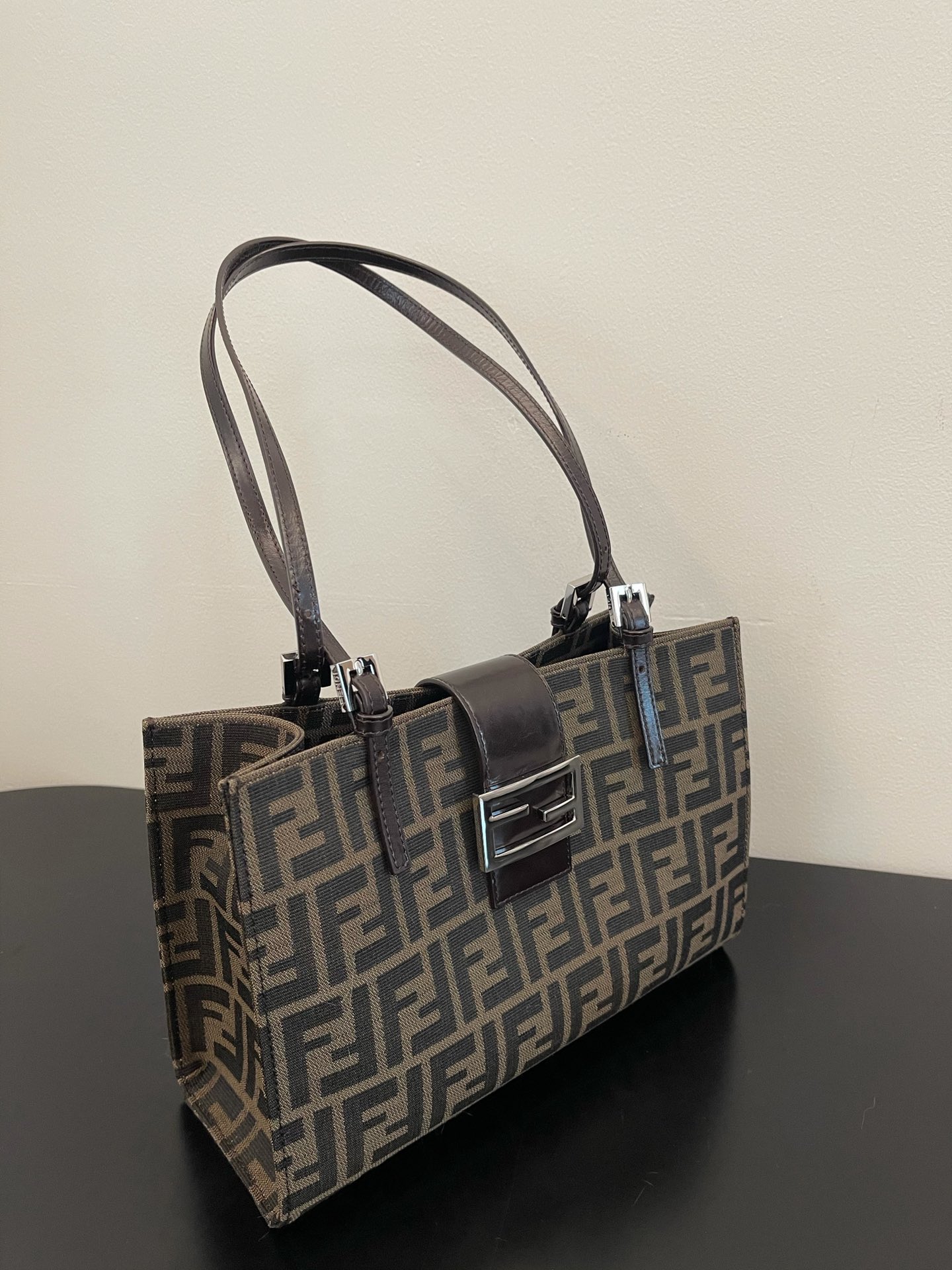 Fendi Vintage Handbags-28x19x10CM